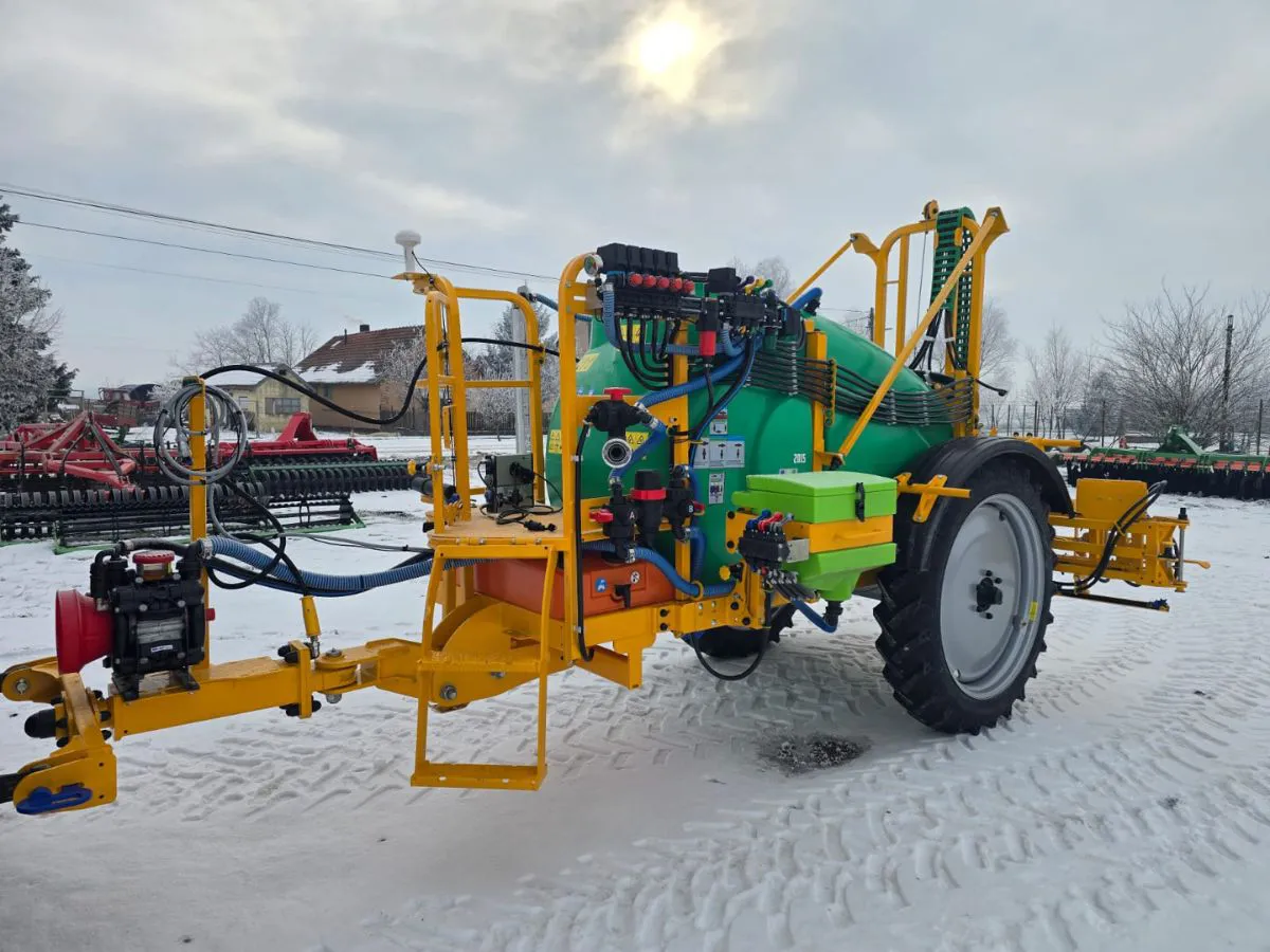 Instalatie de erbicidat Tolmet seria Bruno Terraking utilaje agricole Salonta (1) Instalatie de erbicidat Tolmet seria Bruno Terra King Salonta Utilaje Agricole Oradea Bihor