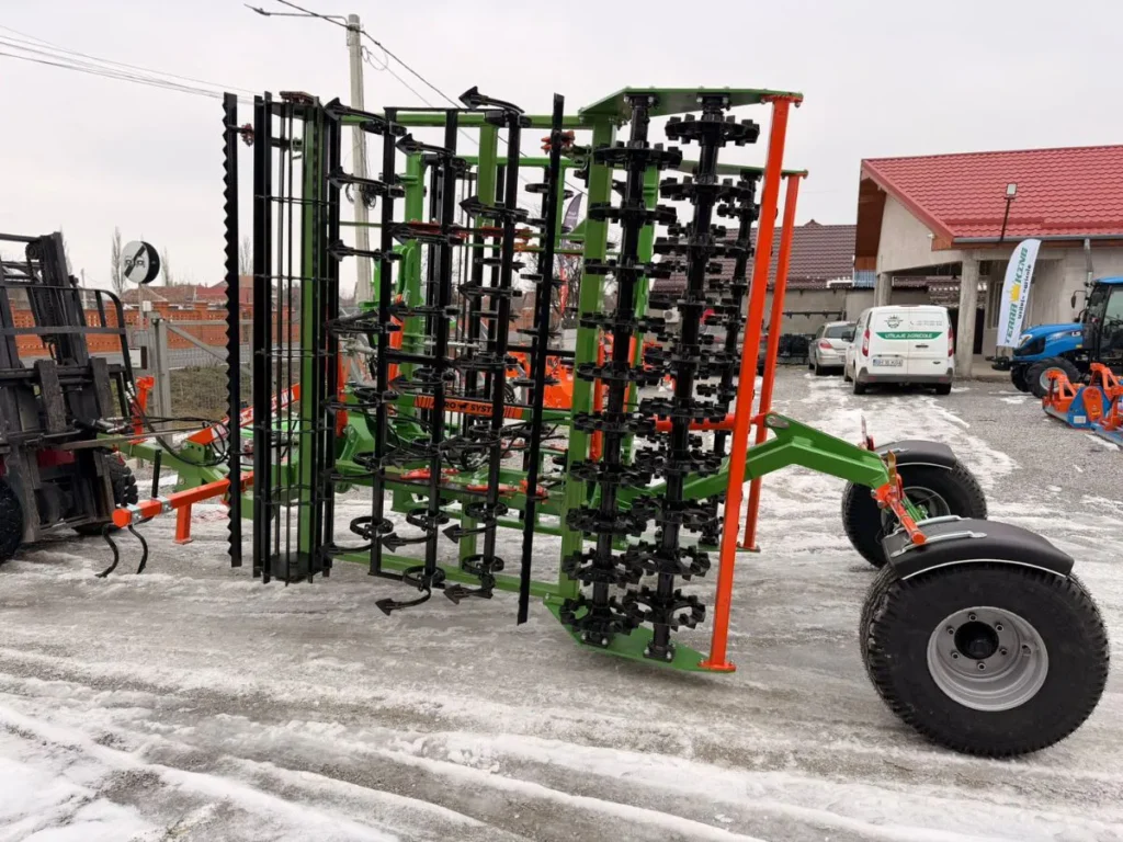 Compactor tractat Hummer Agrosystem King Salonta Utilaje Agricole Oradea Bihor