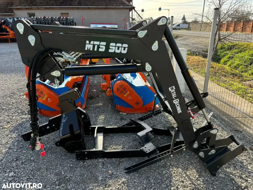Incarcator frontal MetalTehnik MTS900 pentru UTB650 Terra King Salonta Utilaje Agricole Oradea Bihor