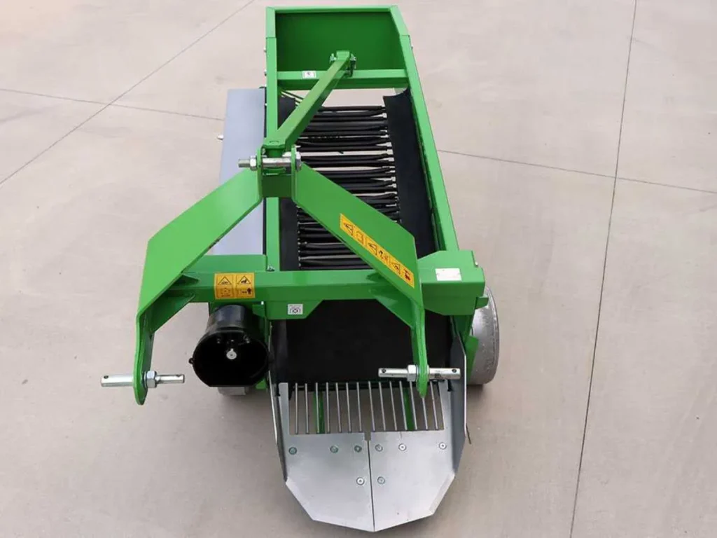 Masina de recoltat radacinoase 1 rand Bomet Upus Terra King Salonta Utilaje Agricole Oradea Bihor