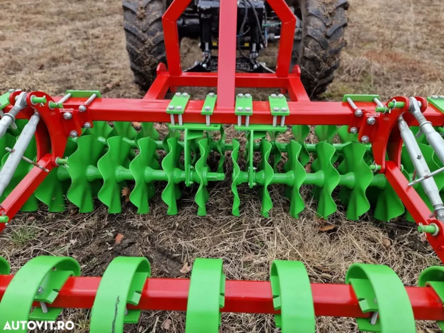 Nivelator frontal cu talere ondulate Letak - Terra King