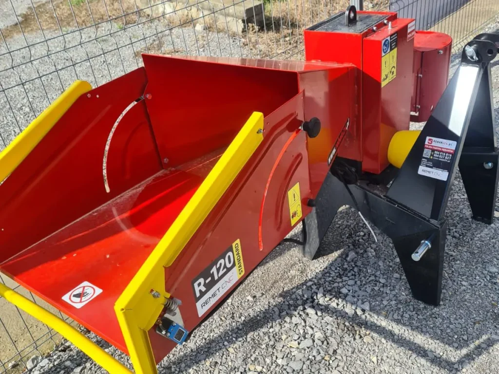 Tocator de crengi Remet CNC R-120 Terra King Salonta Utilaje Agricole Oradea Bihor